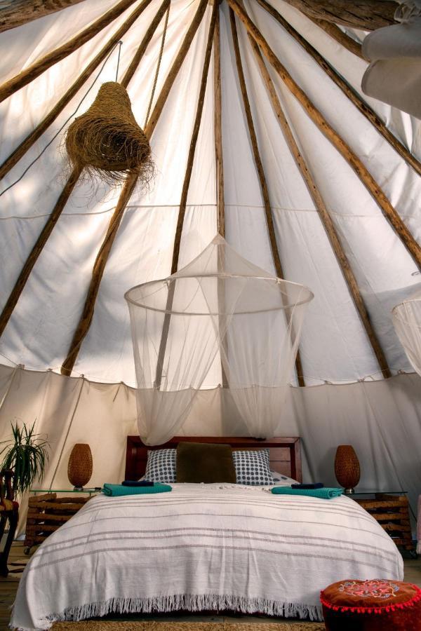 Готель Goodmuda Tipi'S Грандола Екстер'єр фото