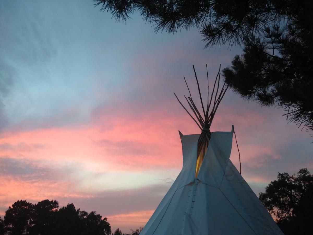 Готель Goodmuda Tipi'S Грандола Екстер'єр фото